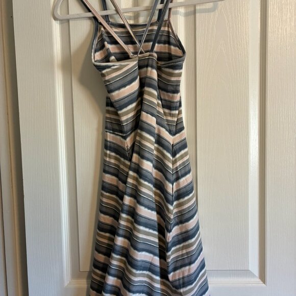 Pact dress with pockets - Picture 3 of 3